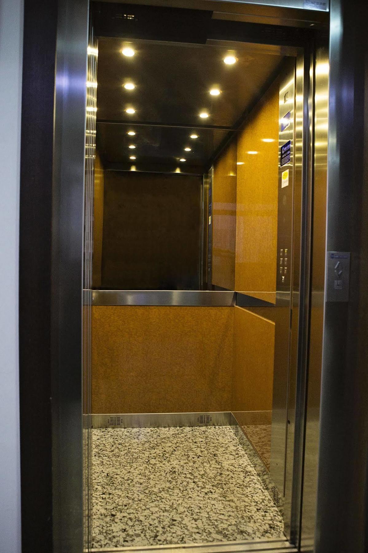 Hotel De Los Faroles Córdoba Eksteriør billede